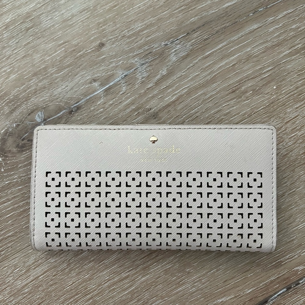 Kate Spade bifold wallet
